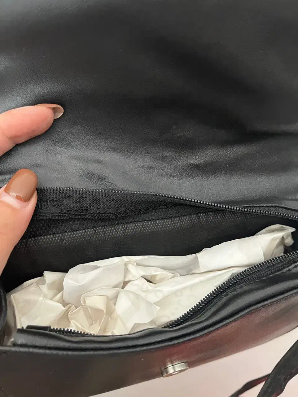 کیف دوشی کوچک|کیف، کفش، کمربند|کاشان, بهشتی|دیوار