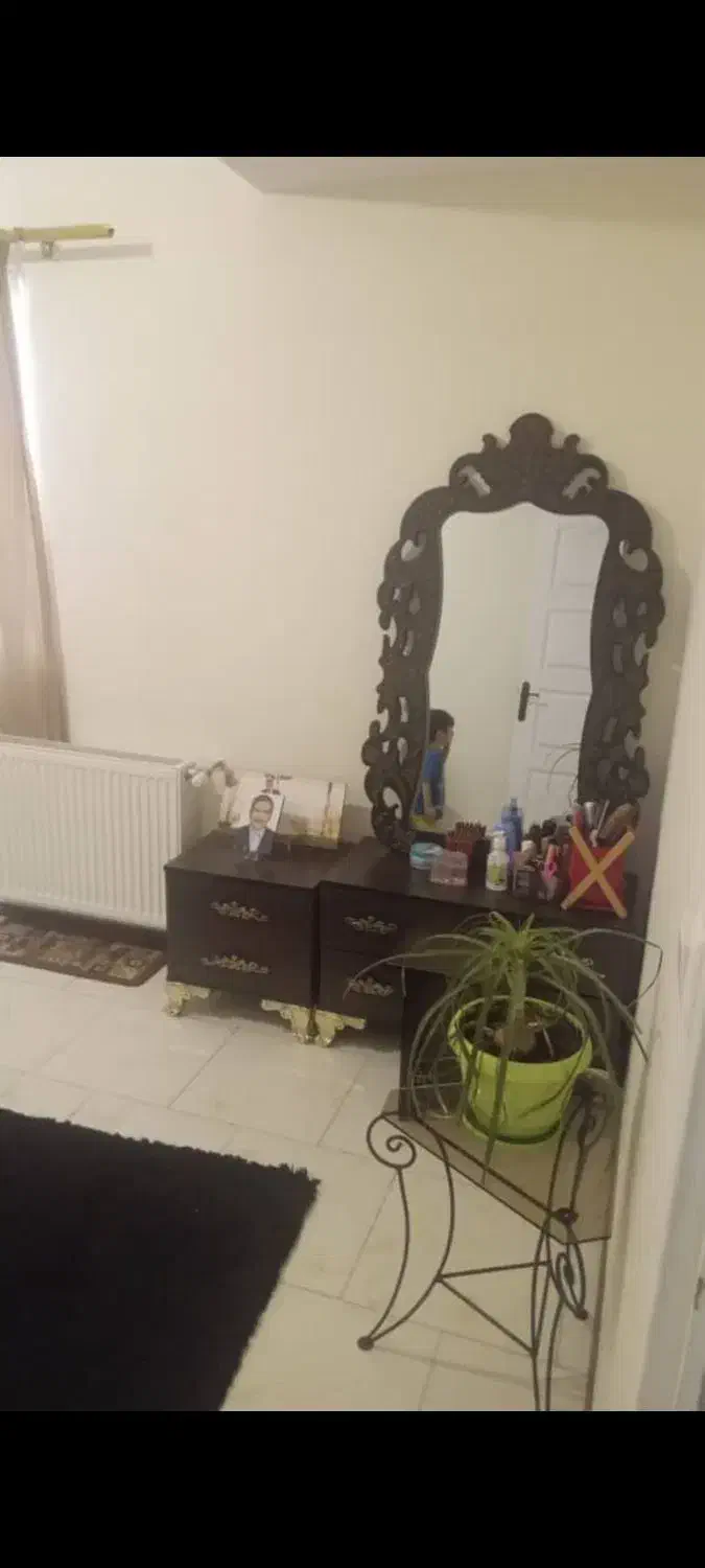 تخت با وسایلش|تخت و سرویس خواب|پردیس, فاز ۱۱|دیوار