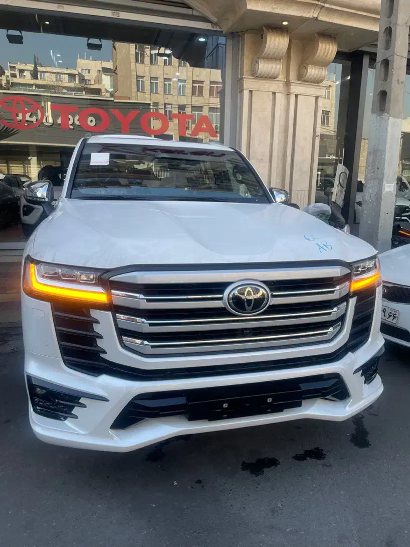 لندکروز اتاق ۳۰۰ مدل ۲۰۲۵ صفر سفید|خودرو سواری و وانت|تهران, سهروردی|دیوار