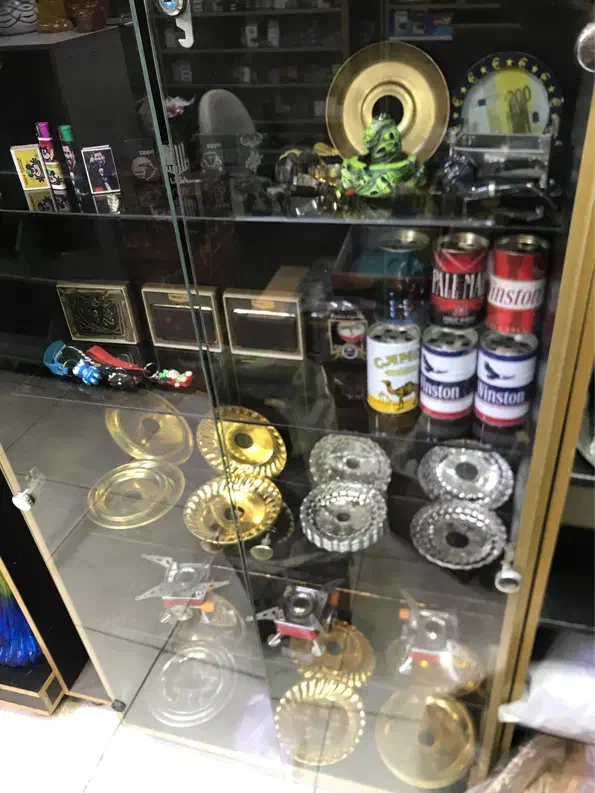 واگذاری دخانیاتی‌باتمام وسایل(بلوار رسالت)|اجارهٔ مغازه و غرفه|ورامین, ورامین|دیوار