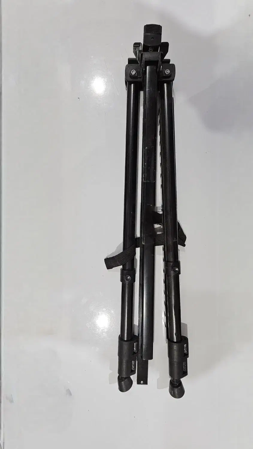 سه پایه فلزی نقاشی|لوازم التحریر|اصفهان, سعادتآباد|دیوار