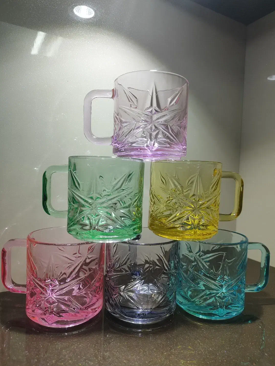 لیوان های رنگی شیک و زیبا|ظروف سرو و پذیرایی|کارون, |دیوار