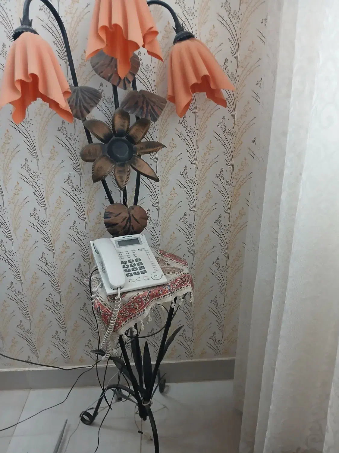 میز تلفن|میز تلفن|بیرجند, |دیوار