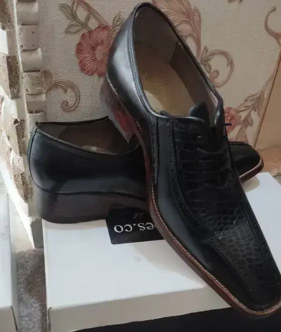 فروش کفش چرم|کیف، کفش، کمربند|پرند, فاز ۶|دیوار