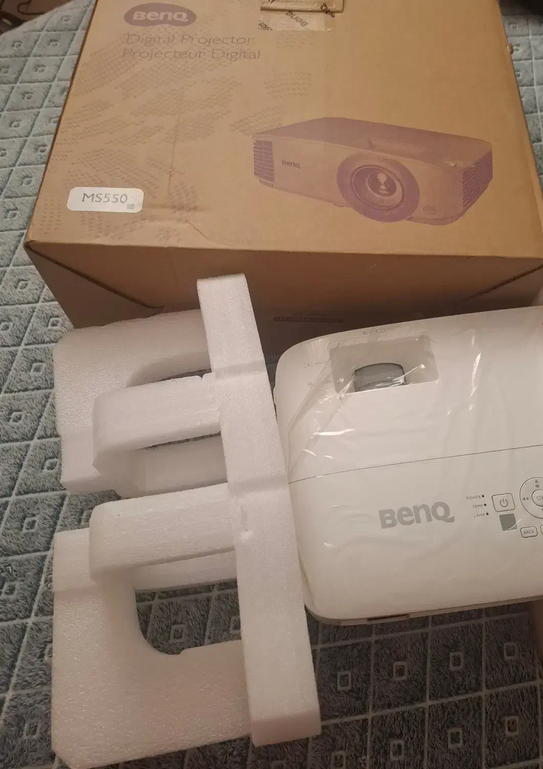 ویدئو پروژکتور زیر قیمت بازار|تلویزیون و پروژکتور|کرج, جهانشهر|دیوار