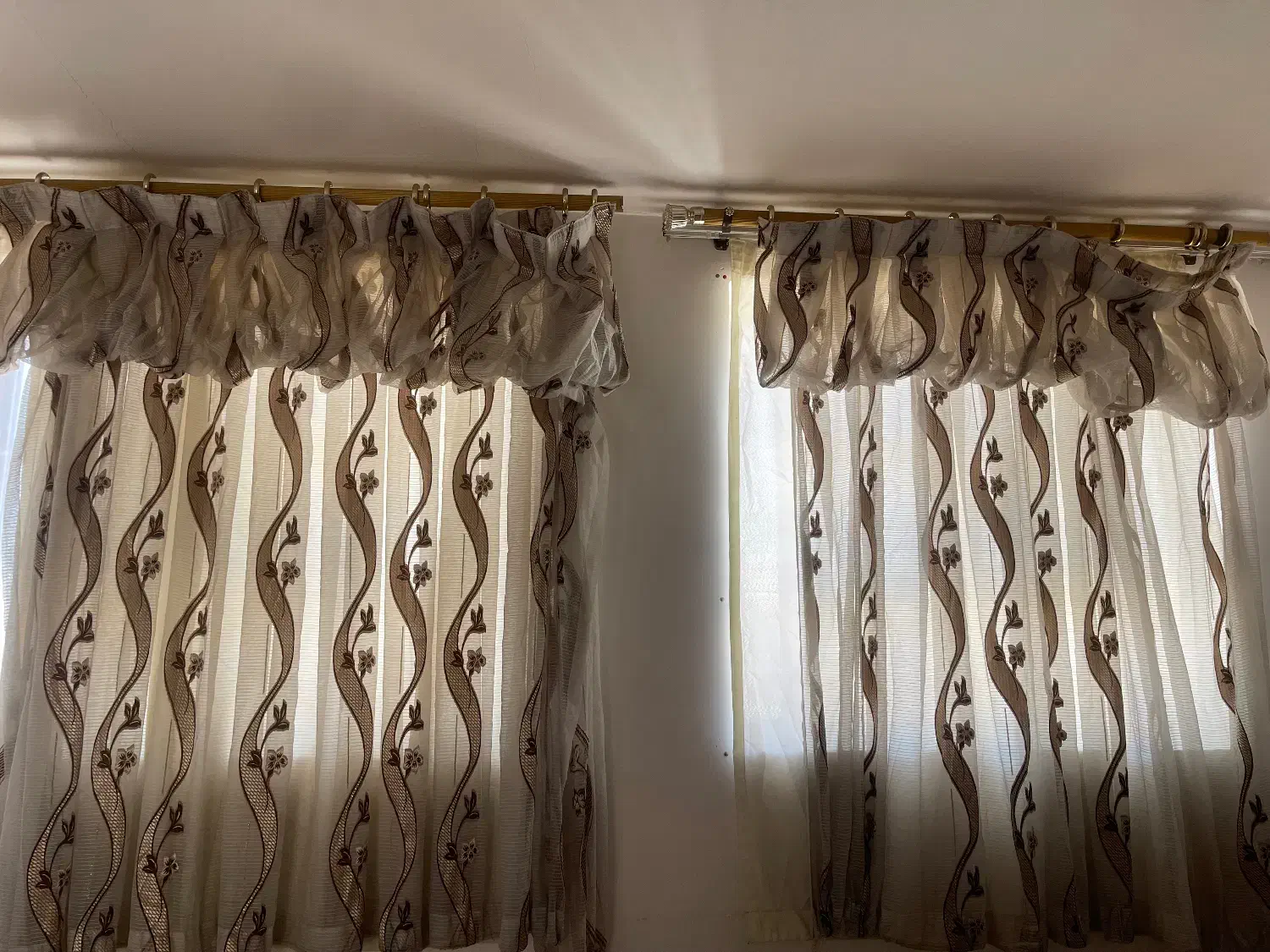 چهار پرده|پرده، رانر، رومیزی|حمیدیا, |دیوار