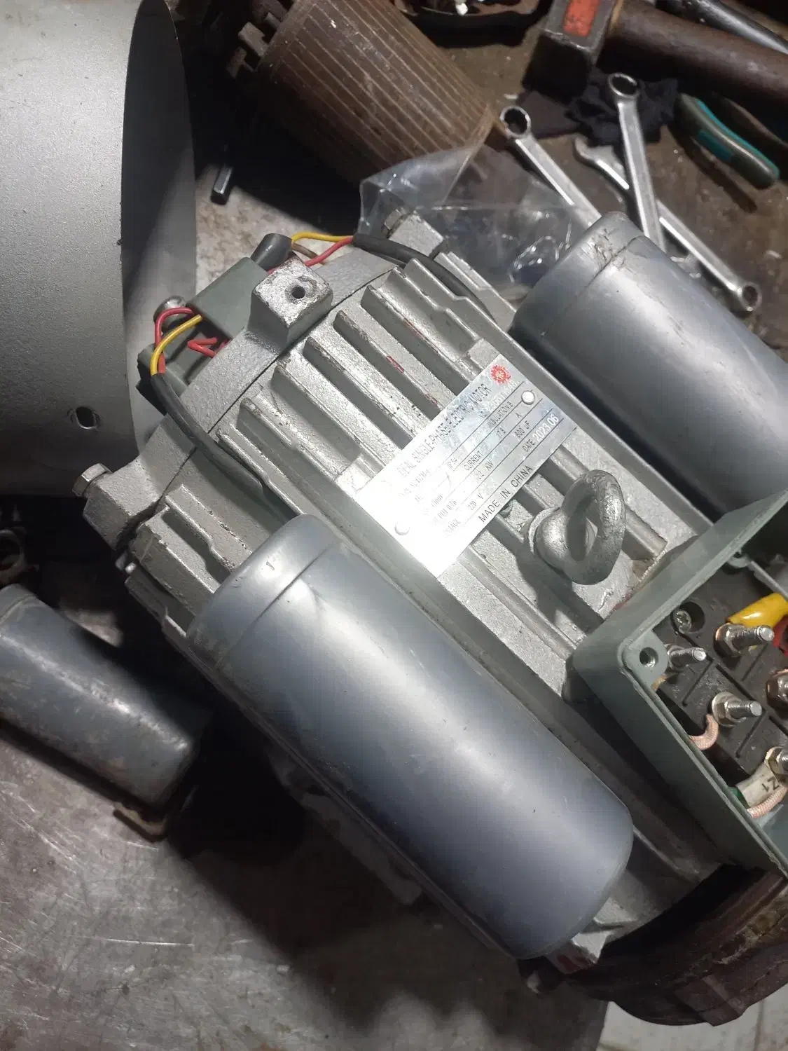 اجاره وسیم پیچی وتعمیرات بالابر در محل|خدمات پیشه و مهارت|بجنورد, |دیوار