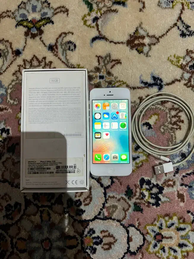 ایفون 5اپل|موبایل|تهران, منیریه|دیوار