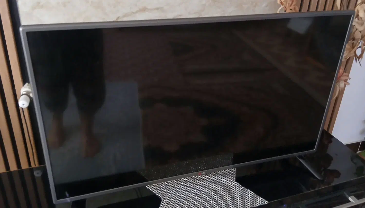 تلویزیون LG اصل کره رسیوردار۴۲اینچ|تلویزیون و پروژکتور|لنگرود, |دیوار