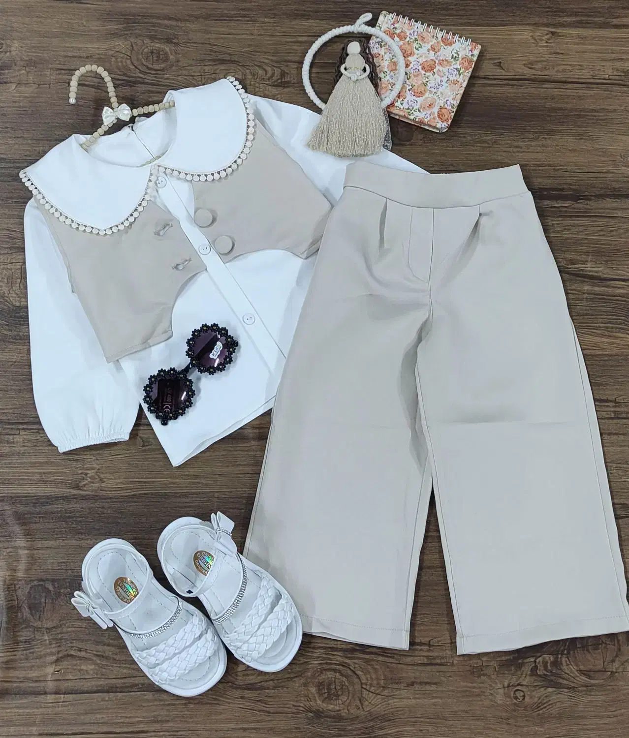 انواع لباس دخترانه مجلسی و بیرونی|کفش و لباس بچه|قم, شهرک سازمان آب|دیوار