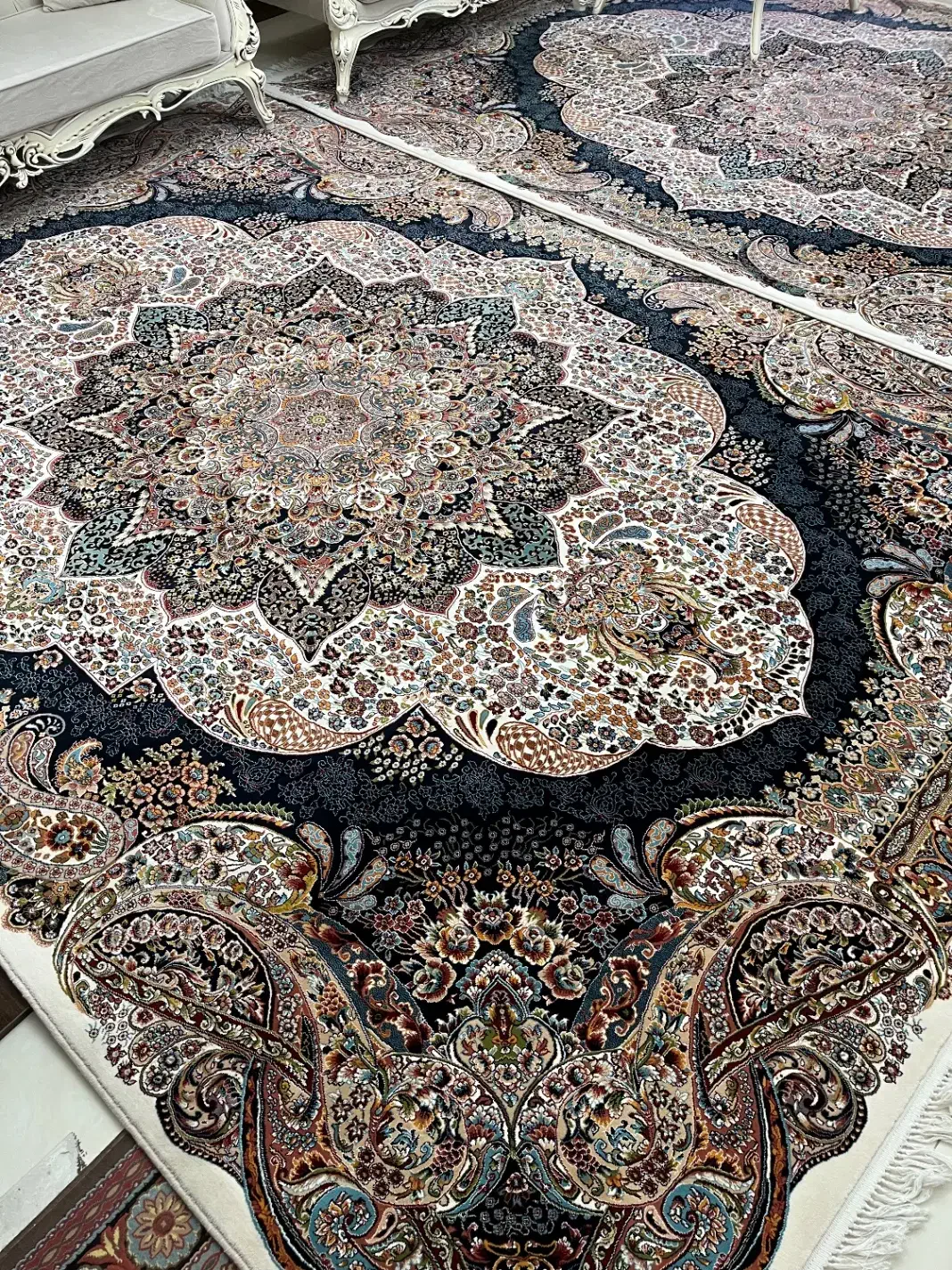 فرش ۹ متری|فرش|قرچک, میرزائی شمالی|دیوار