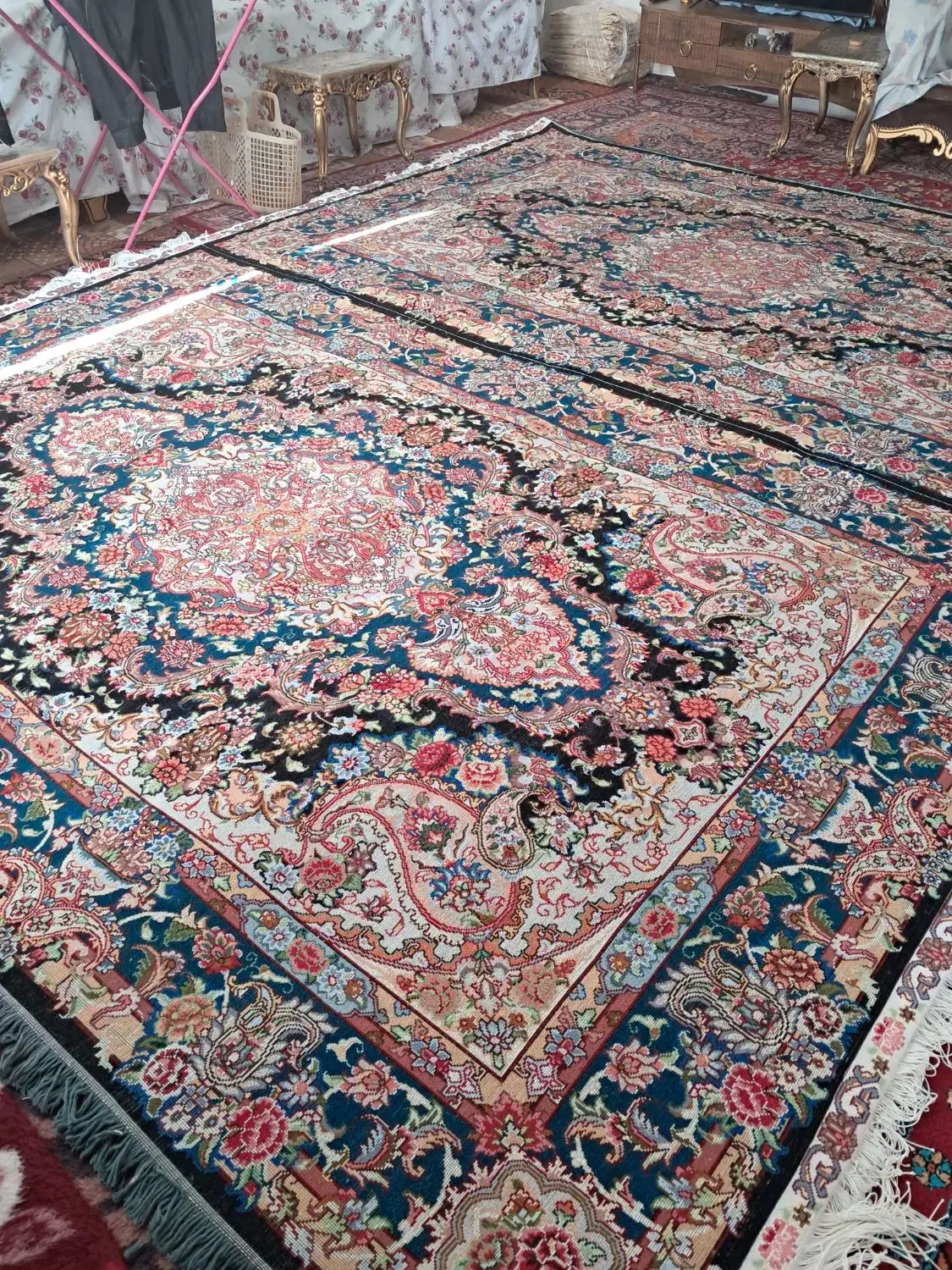 فرش دستباف سالاری|فرش|اسکو, |دیوار