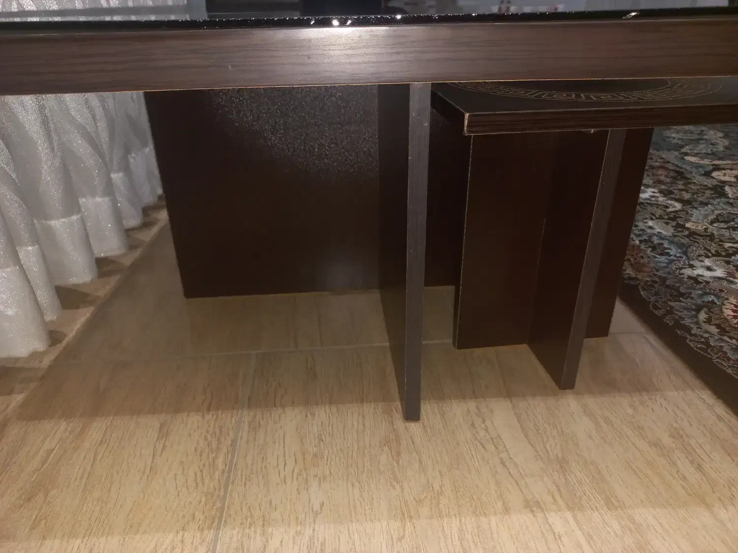 میز|میز و صندلی غذاخوری|صومعه‌سرا, |دیوار