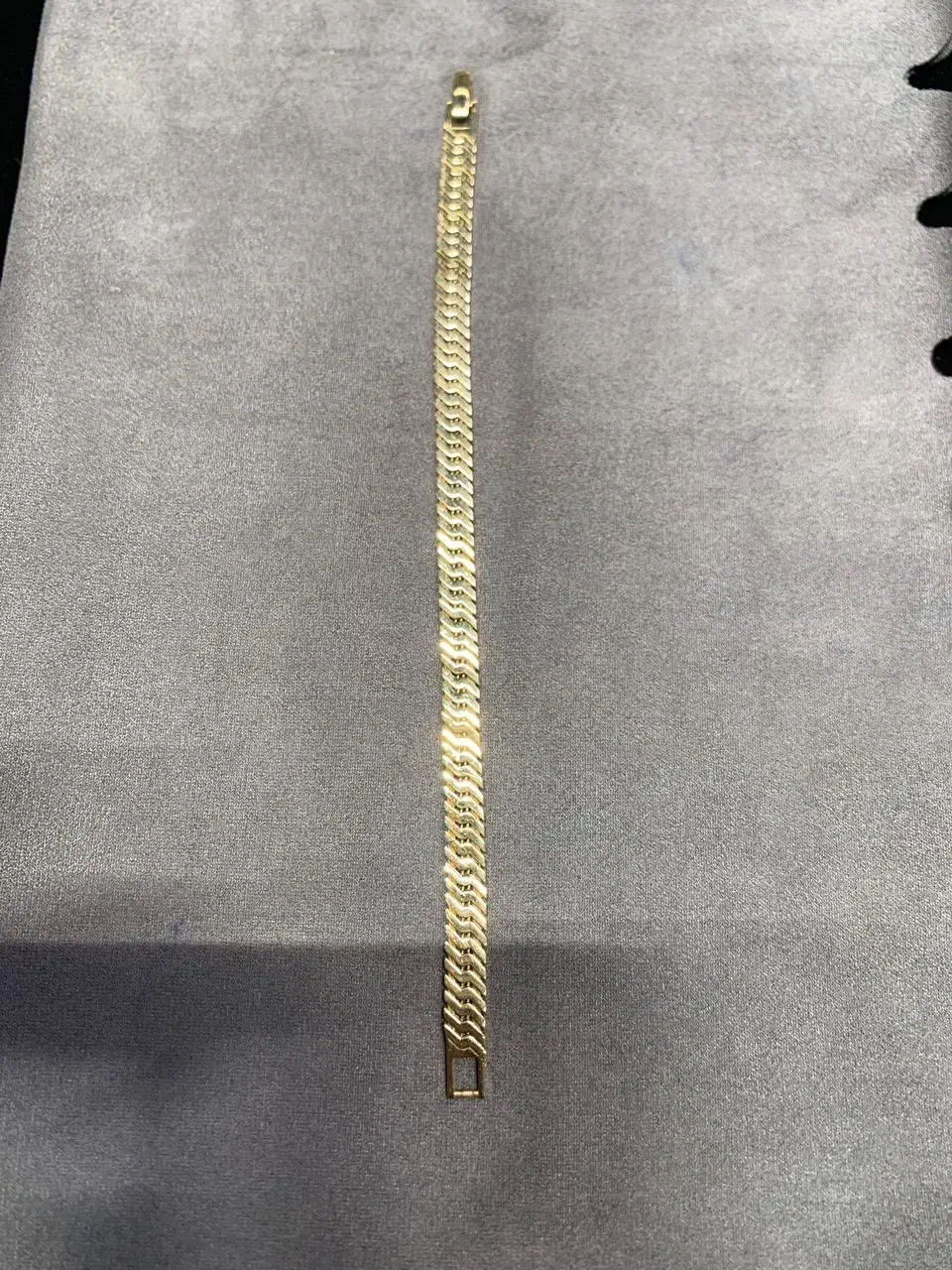 طلای دست دوم با کارمزد چهار درصد|جواهرات|اصفهان, نقش جهان|دیوار