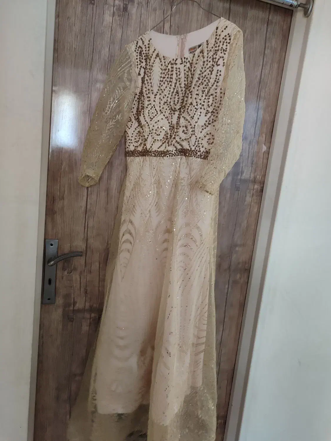 ۲عددلباس مجلسی درحدنو|لباس|بندر گناوه, |دیوار