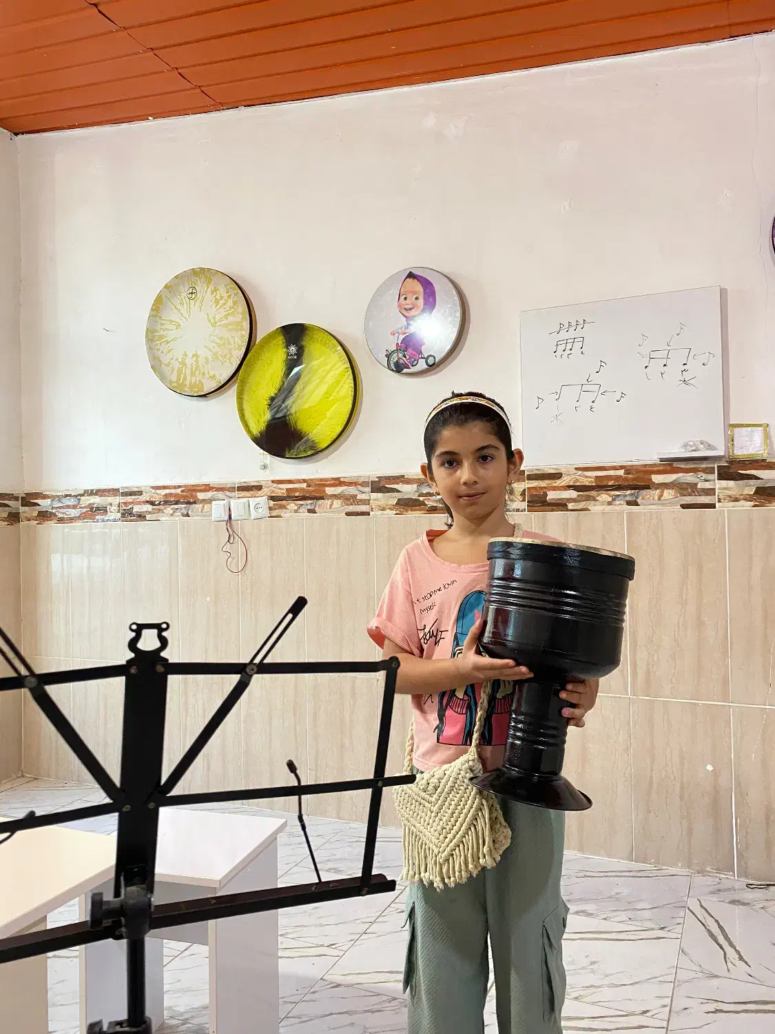 فروش و آموزش دف و تنبک توسط مدرس خانم رجبی|سازهای سنتی|ساری, |دیوار