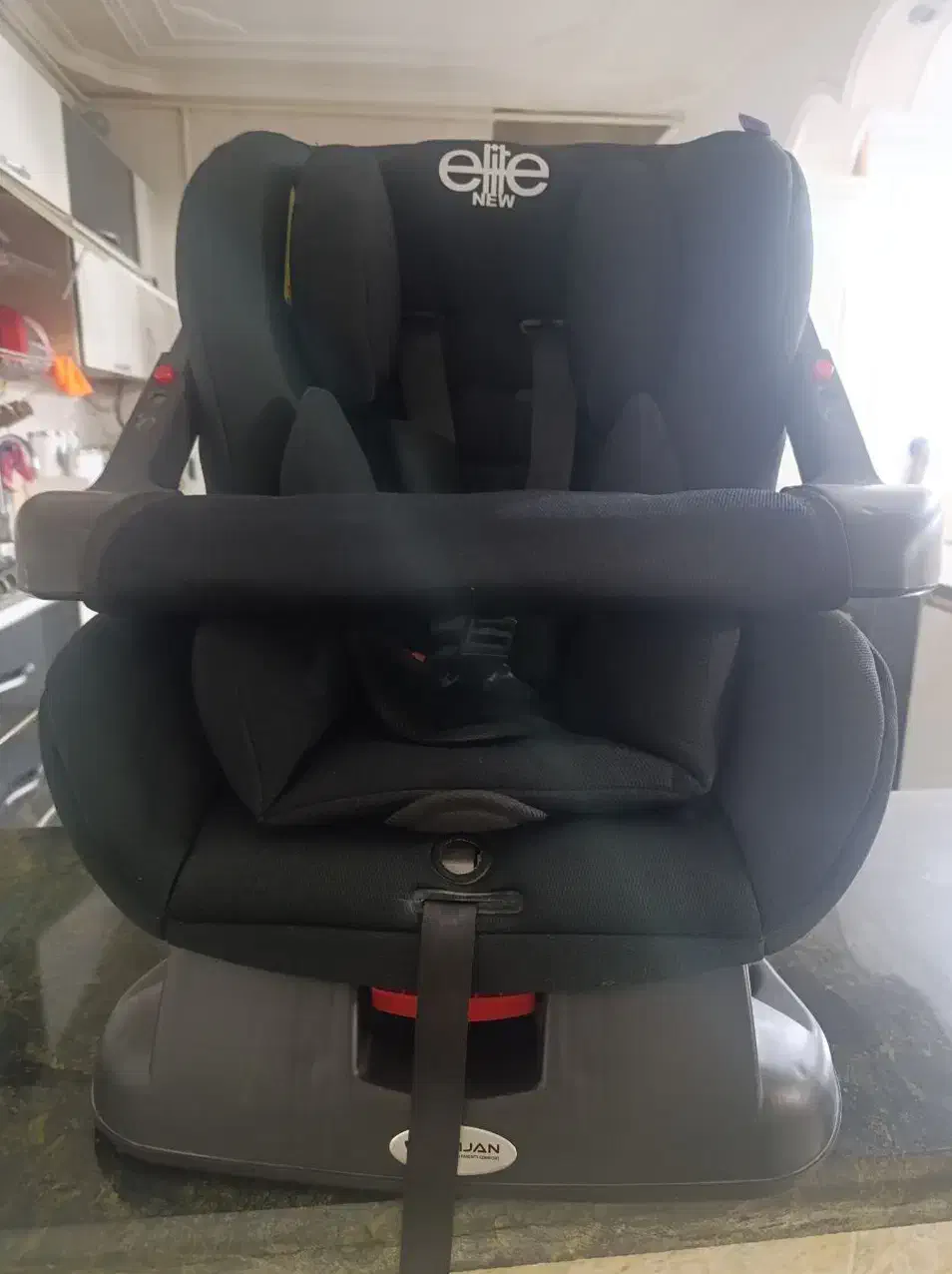 صندلی ماشین کودک|تخت و صندلی بچه|زاهدان, |دیوار