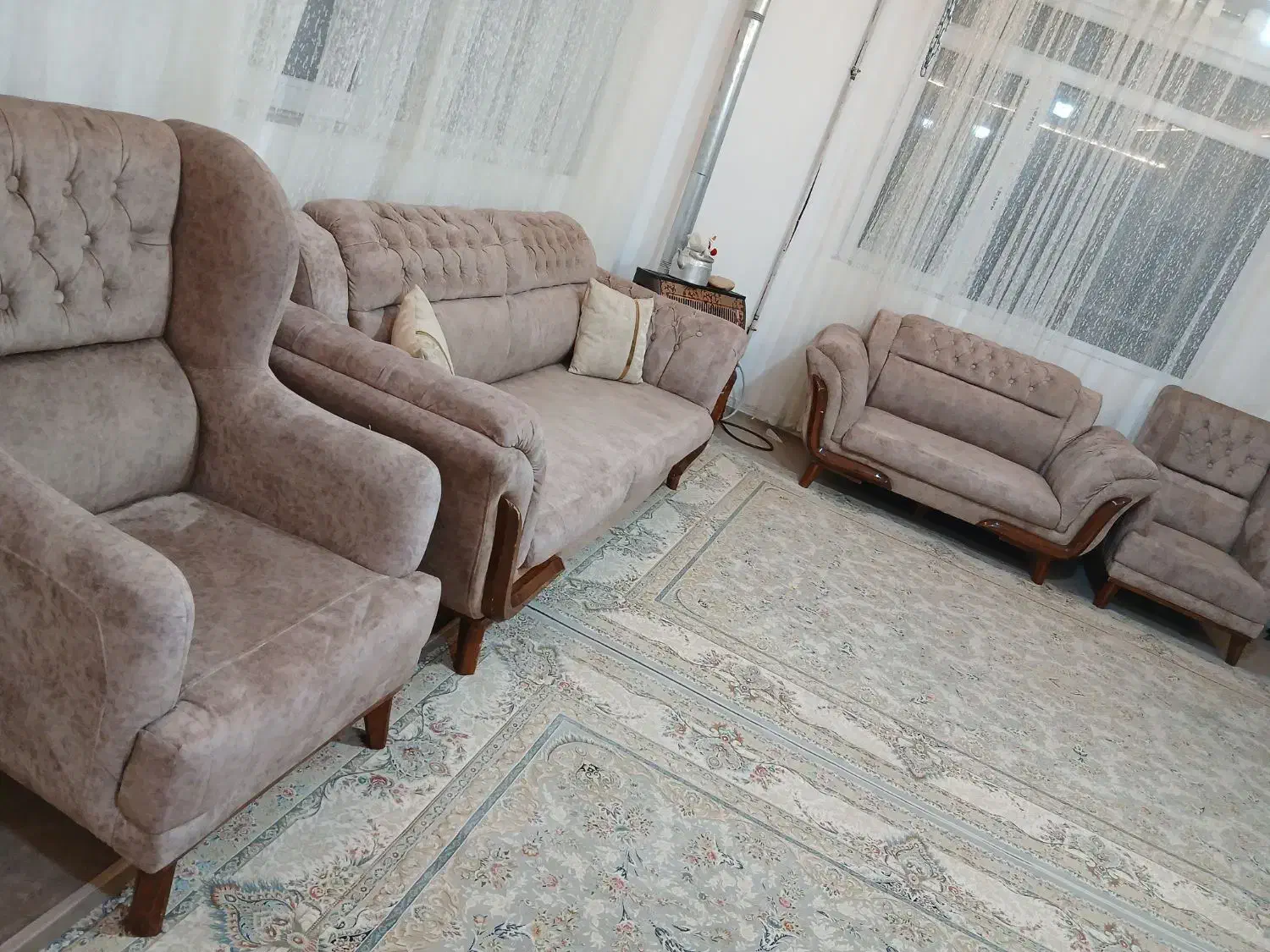 مبل 7 نفره در حد نو|مبلمان خانگی و میز عسلی|کنگاور, |دیوار