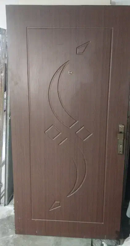 دربهای اتاق ورودی وسرویسوچند عدد حفاظ اهنی|مصالح و تجهیزات ساختمان|تهران, مهرآباد جنوبی|دیوار