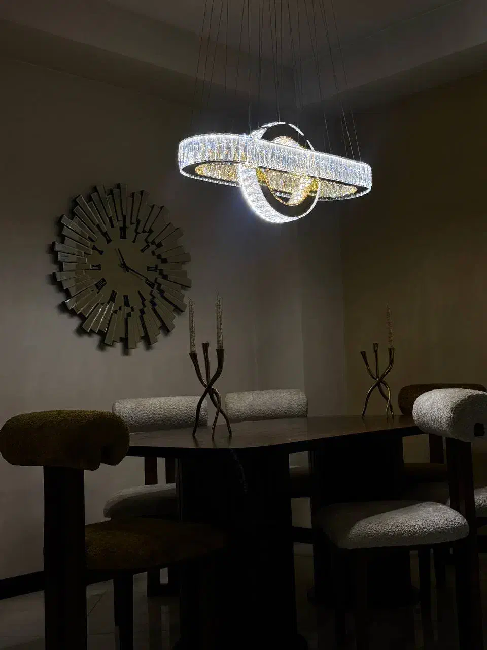 لوستر با کیفیتو گرون نخر، با من تماس بگیر|لوستر و چراغ آویز|کرج, کمال‌شهر|دیوار