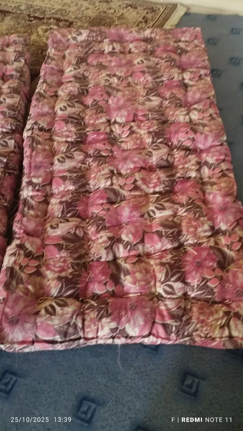 قیمت توافقی|رختخواب، بالش، پتو|لردگان, |دیوار