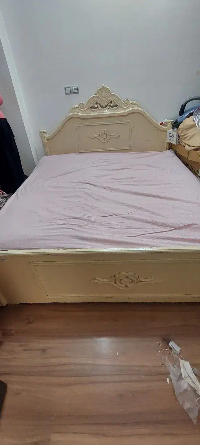 تختخواب دونفره با دو عدد پاتختی|تخت و سرویس خواب|خوی, |دیوار