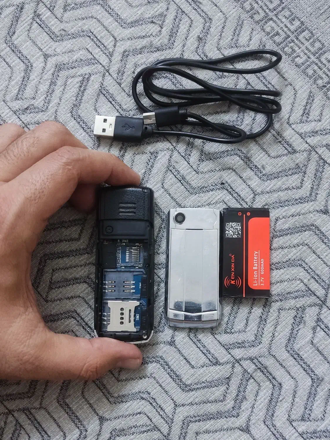 گوشی مینی دو سیم کارت|موبایل|کرمانشاه, |دیوار