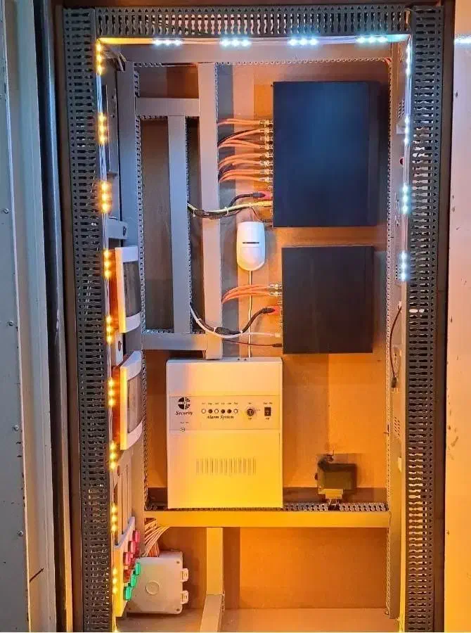 دزدگیر نصب و راه‌اندازی در محل کار یا خانه|دوربین مداربسته|رشت, کوی حسینی|دیوار