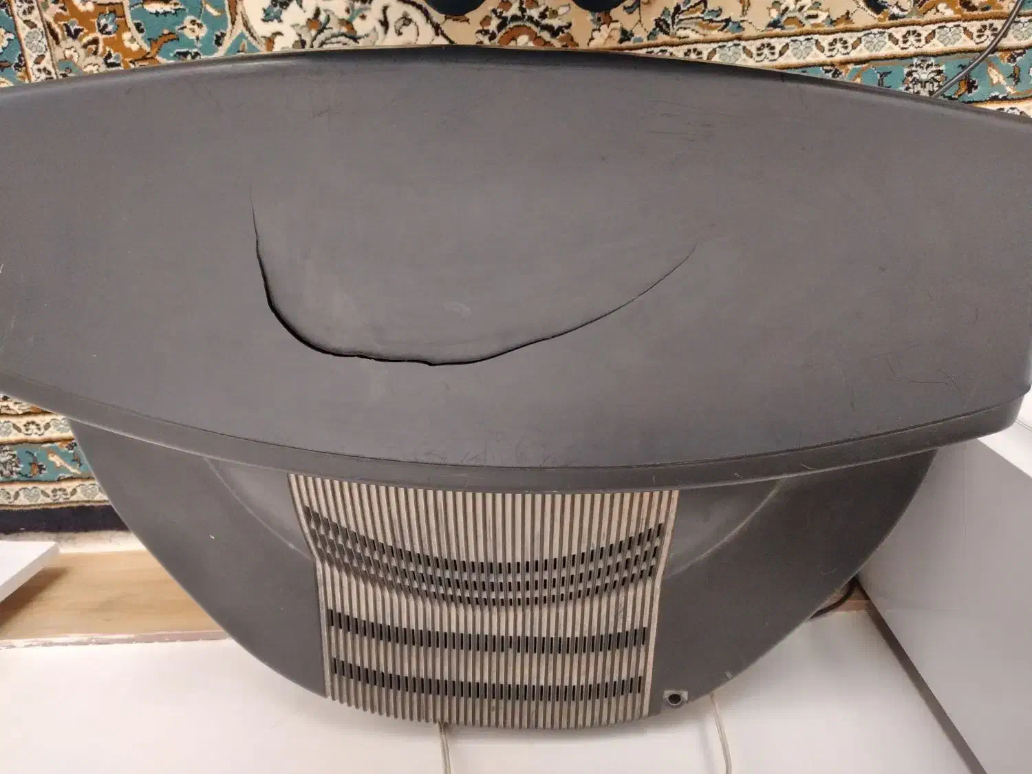 تلویزیون|تلویزیون و پروژکتور|تربت جام, کشتارگاه|دیوار