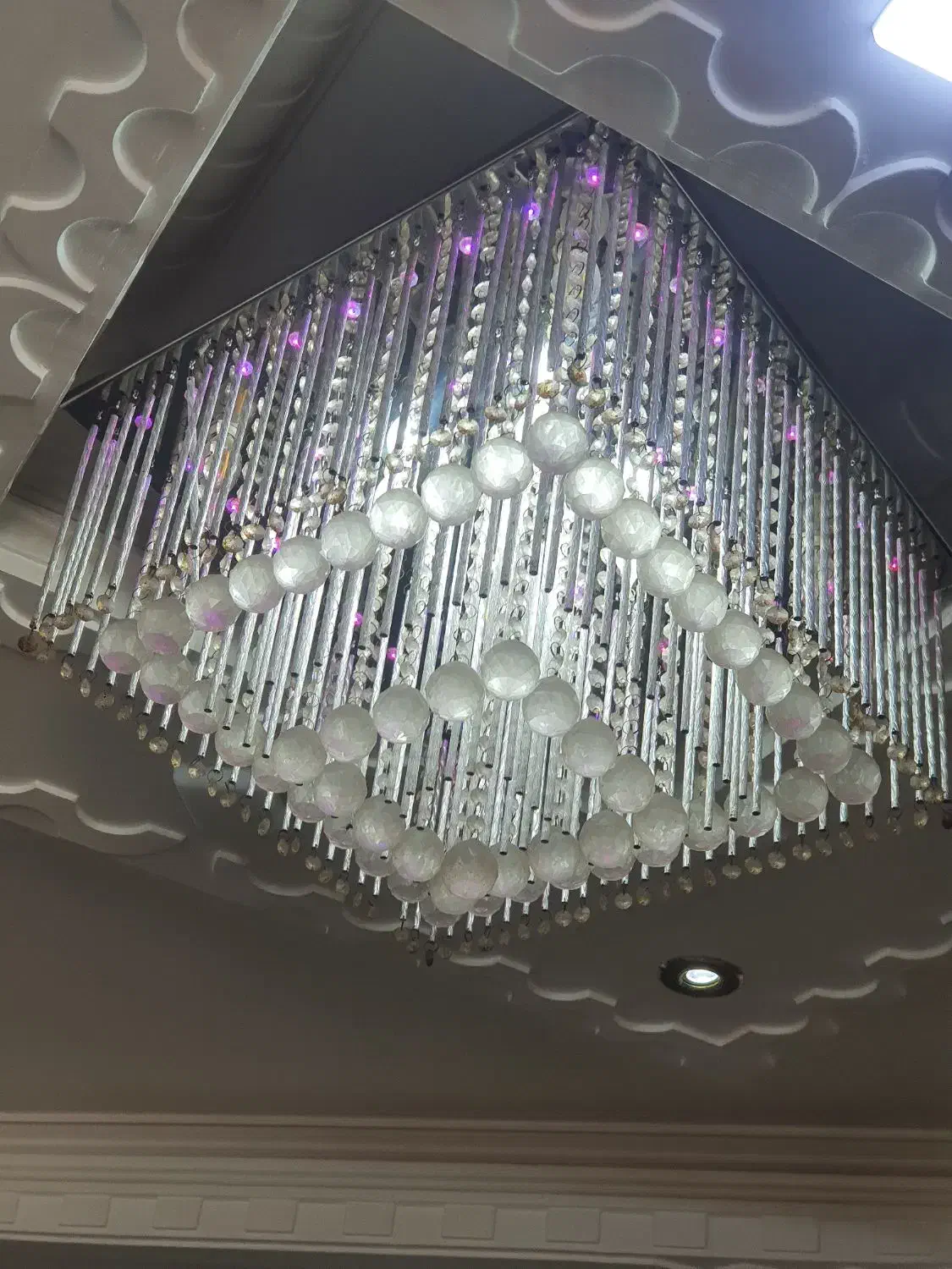 سه عدد لوستر 7رنگ|لوستر و چراغ آویز|بوشهر, |دیوار