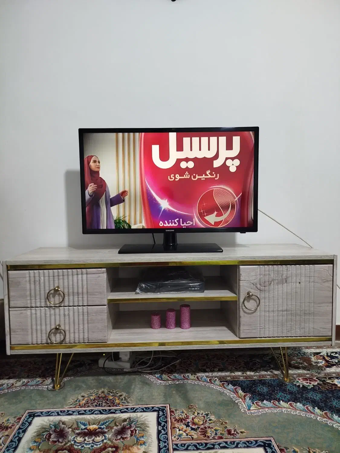 تلویزیون 32اینچ|تلویزیون و پروژکتور|بومهن, |دیوار