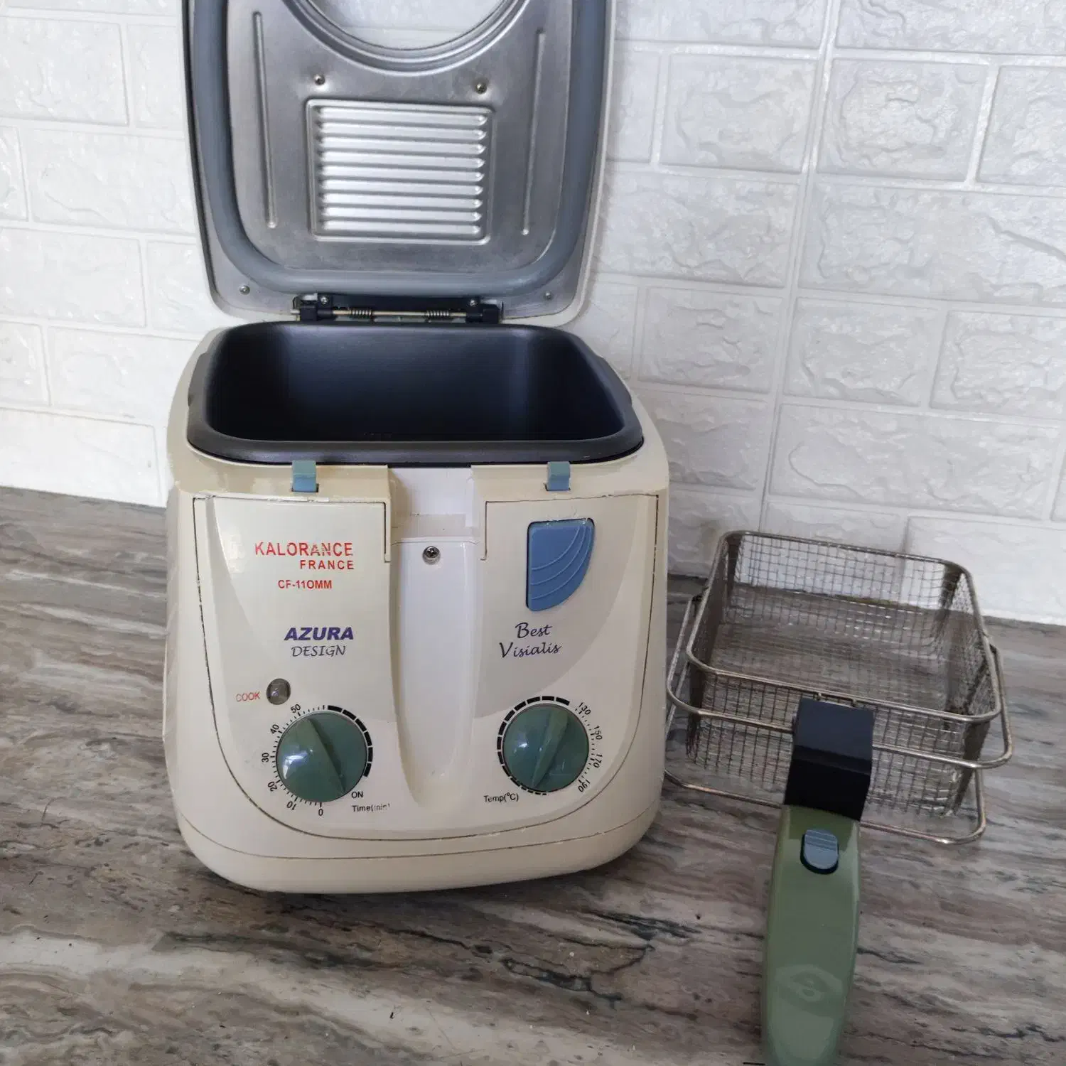 سرخ کن|سایر لوازم برقی|اندیشه, پرنیان|دیوار