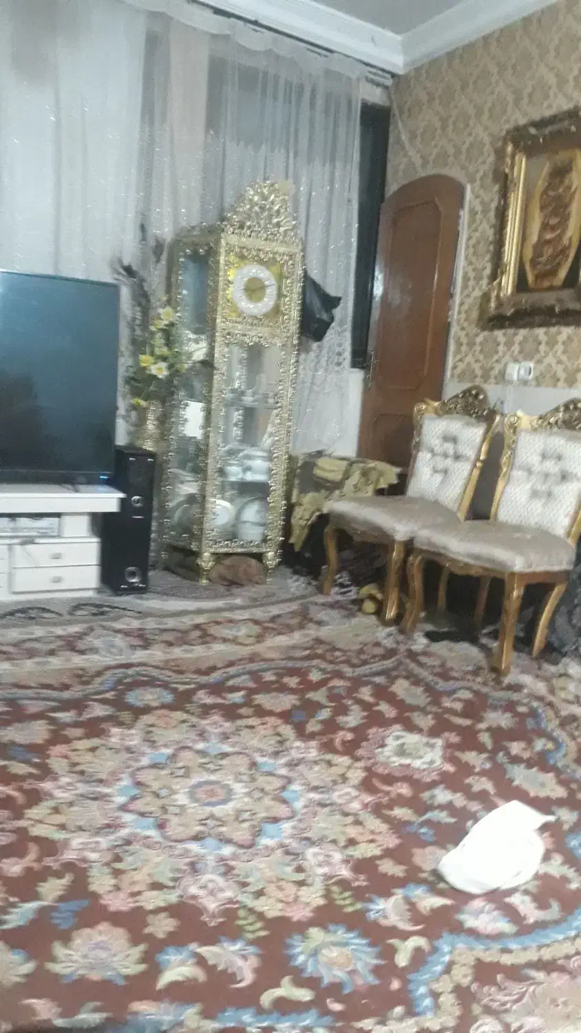 کلید ساعت بوفه برنجی|بوفه، ویترین، کنسول|مشهد, طلاب|دیوار