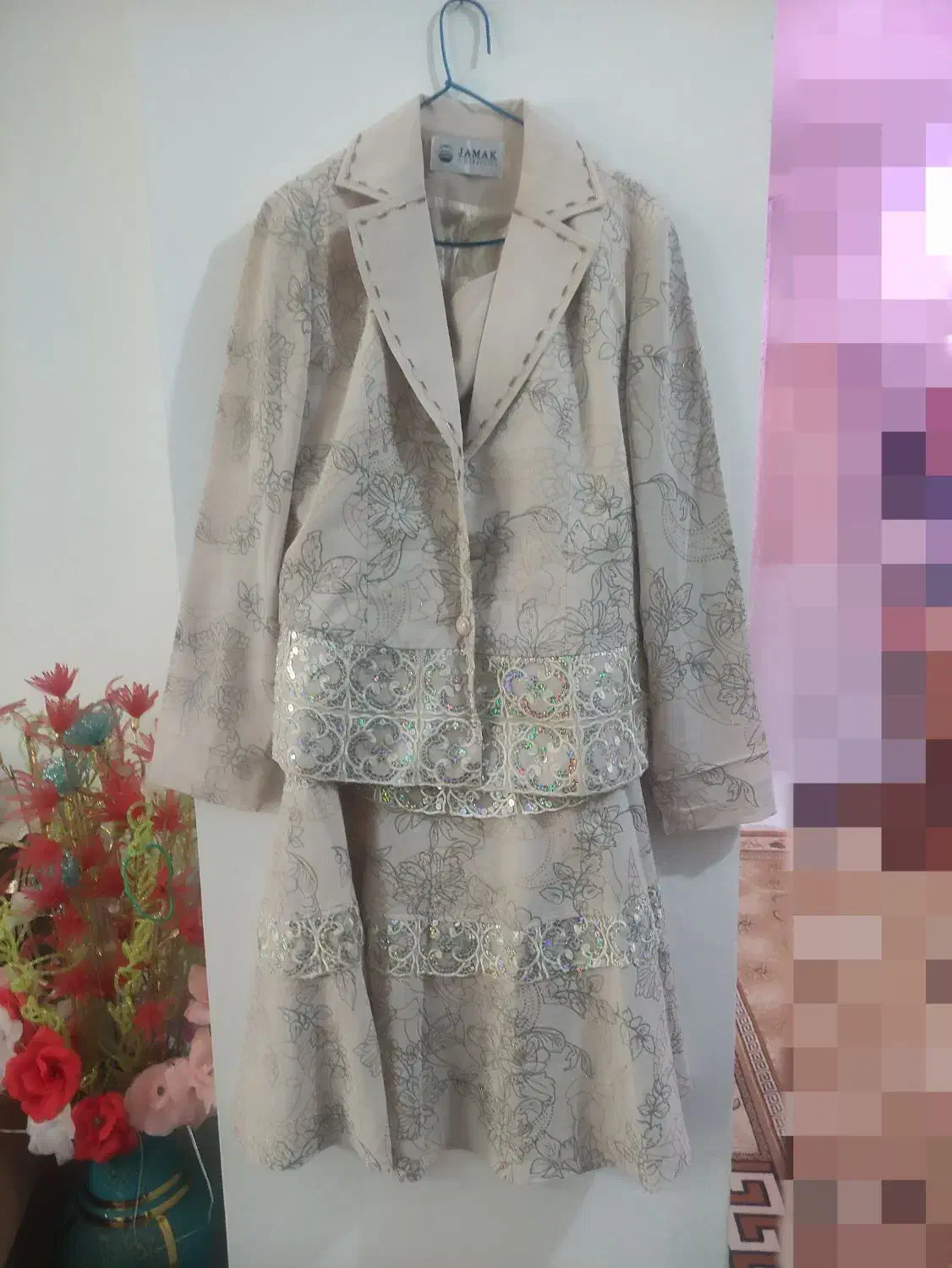 مانتو|لباس|پرند, فاز ۴|دیوار