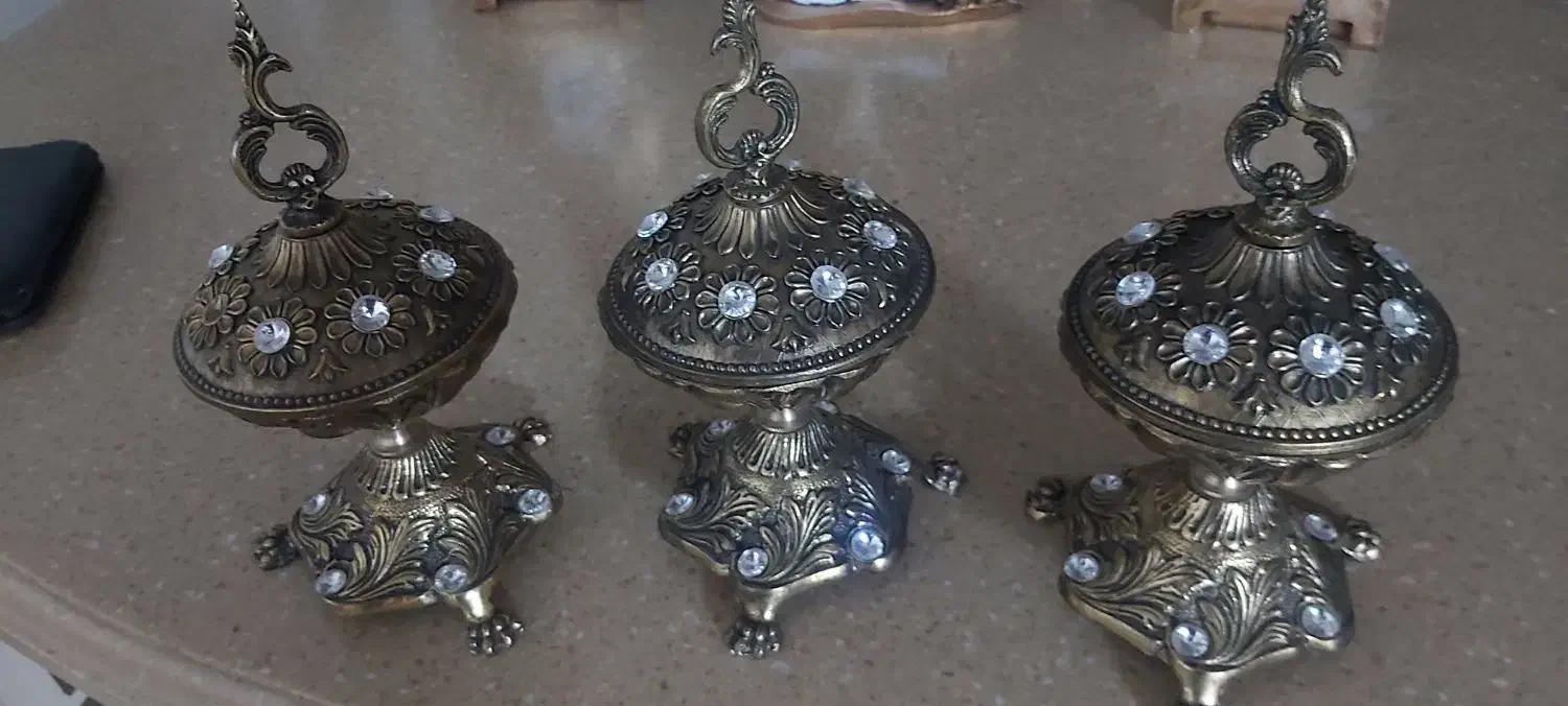 قندان و شکلات خوری برنجی|ظروف سرو و پذیرایی|ری, دیلمان|دیوار