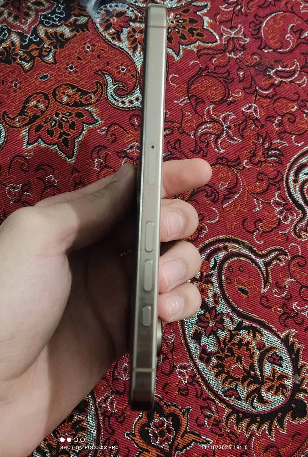 iPhone 16 Pro Max ZA|موبایل|جم, |دیوار