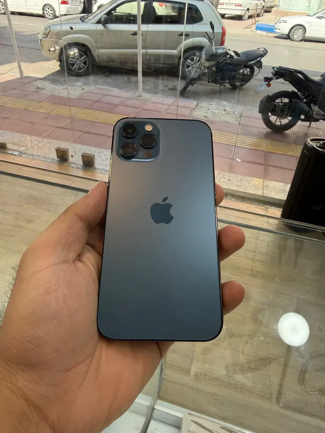 ایفون ۱۲ پرو ۲۵۶ گیگ|موبایل|قشم, |دیوار