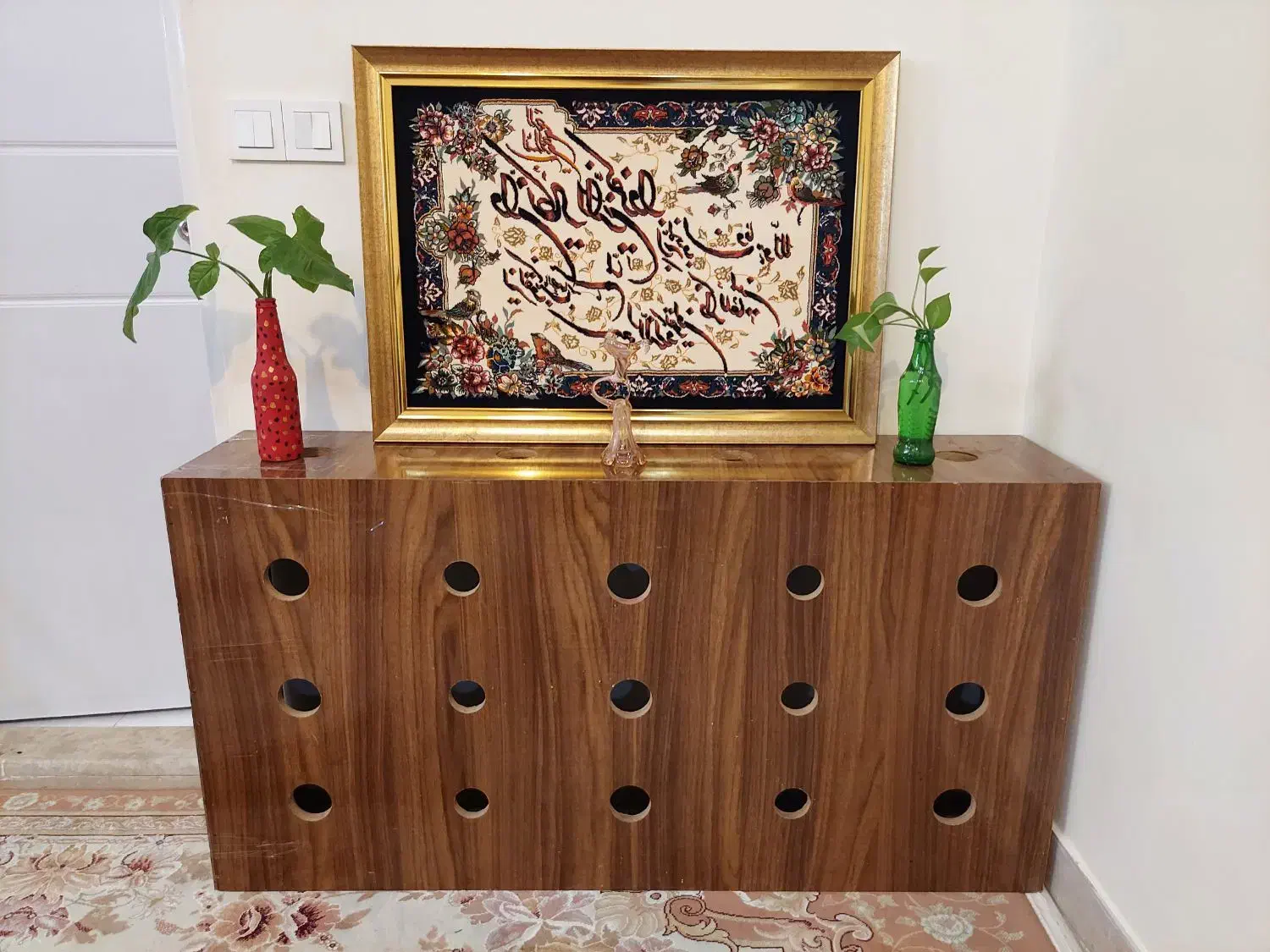 آینه و کنسول. بالش. تشک.میوه خشک کن. گلیم فرش|بوفه، ویترین، کنسول|کرمانشاه, |دیوار