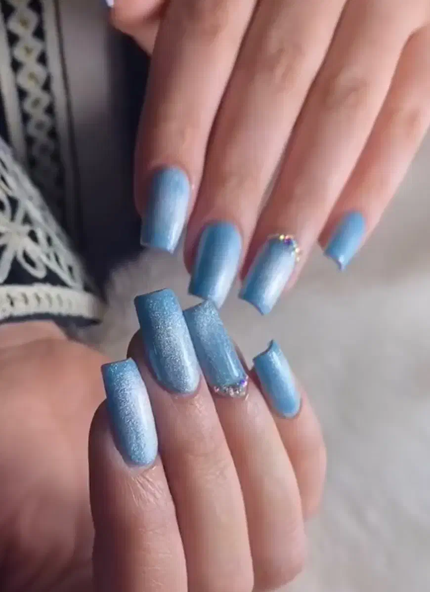 مدل برای کاشت ناخن فقط ۲۰۰ اموزش کاشت ناخن۳۵۰۰|خدمات آرایشگری و زیبایی|اهواز, شریعتی جنوبی|دیوار