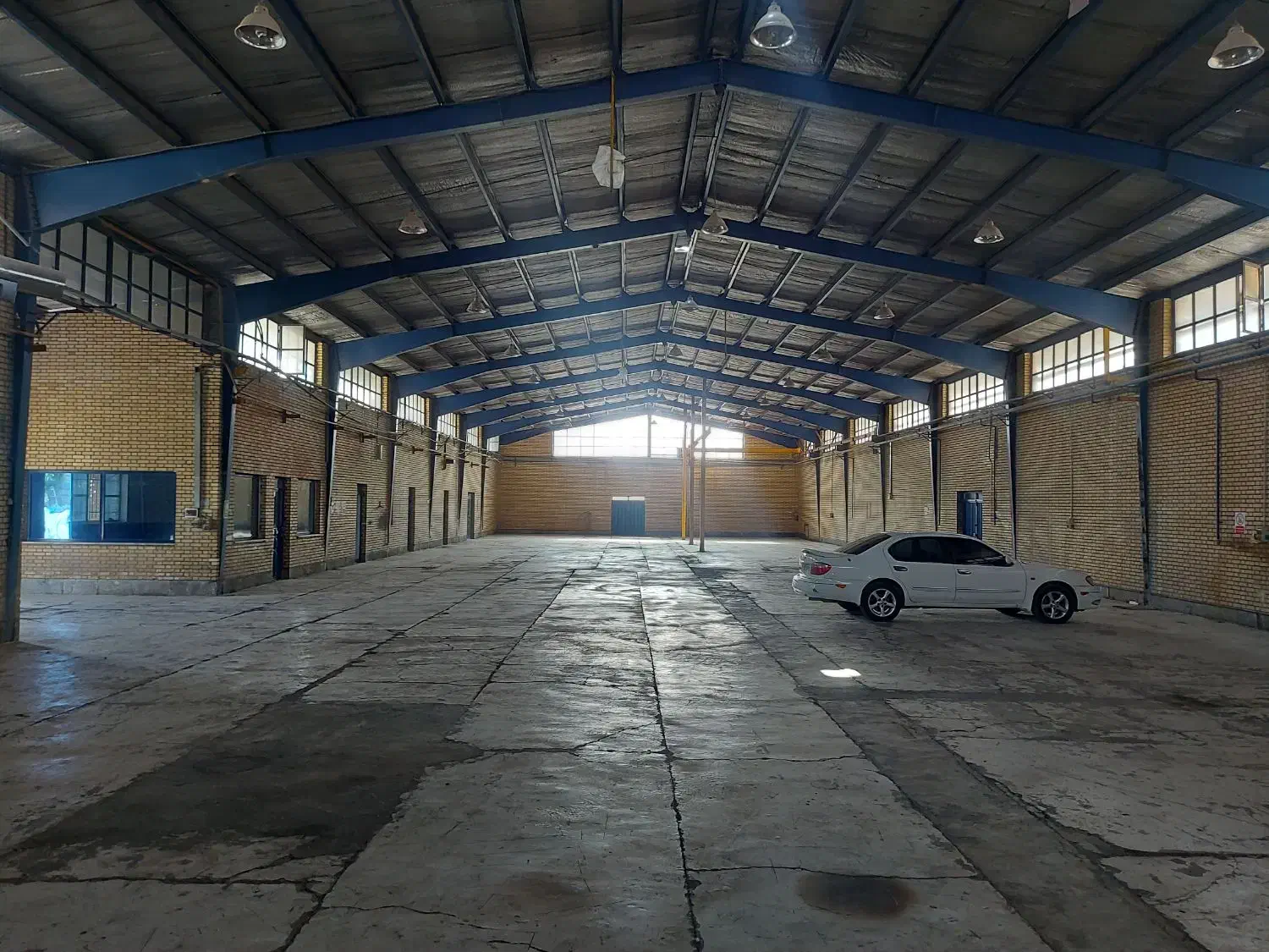 کارخانه۲۵۰۰متربابرق۱مگاوات کد۹۲.املاک.صنعتی.کرمی|اجارهٔ دفتر صنعتی، کشاورزی، تجاری|الوند, |دیوار