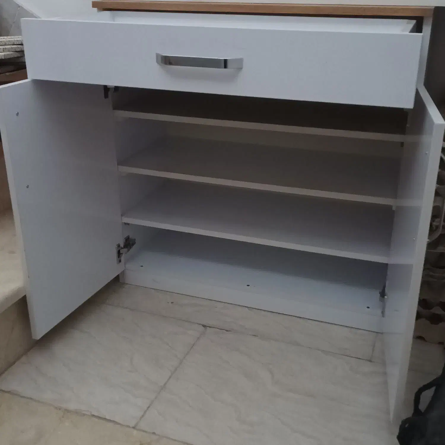 جاکفشی جنس ملامین با چهار طبقه و یک کشاب|جاکفشی، کمد، دراور|شاهینشهر, گرگاب|دیوار