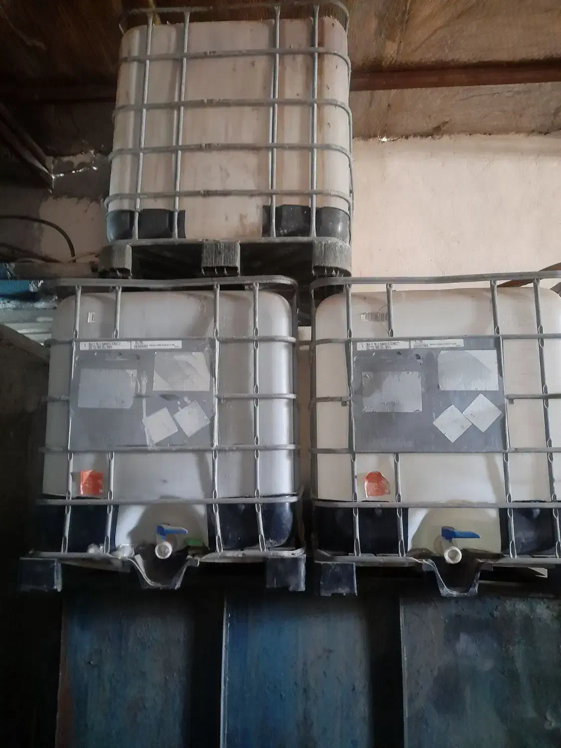 مخزن هزار لیتری|مصالح و تجهیزات ساختمان|اسلامشهر, شهرک امام حسین (میان آباد)|دیوار