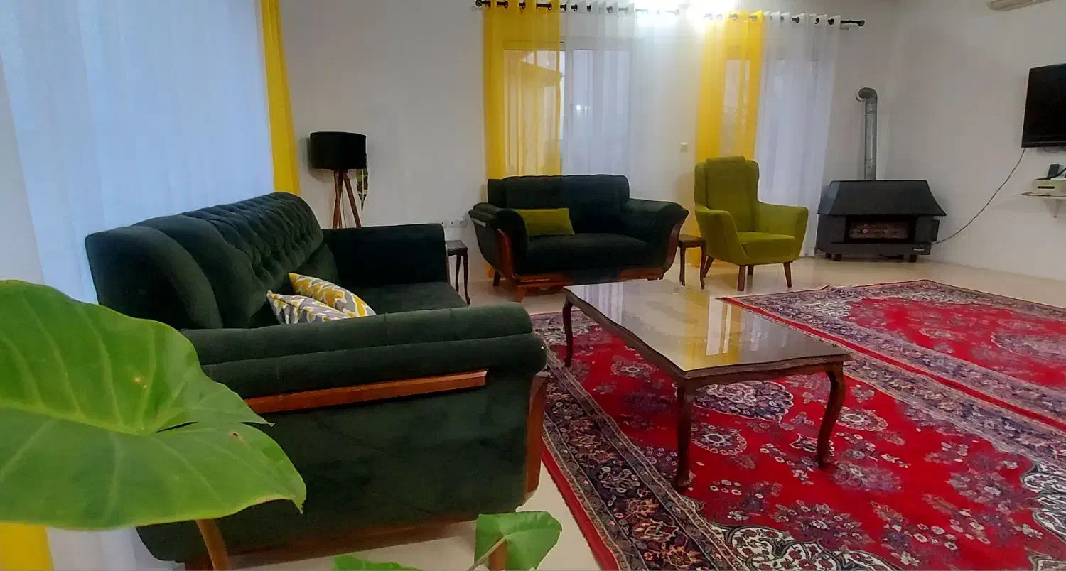 دوخوابه بزرگ وتمیز نزدیک ساحل شیرود|اجارهٔ کوتاه‌مدت آپارتمان و سوئیت|تنکابن, |دیوار