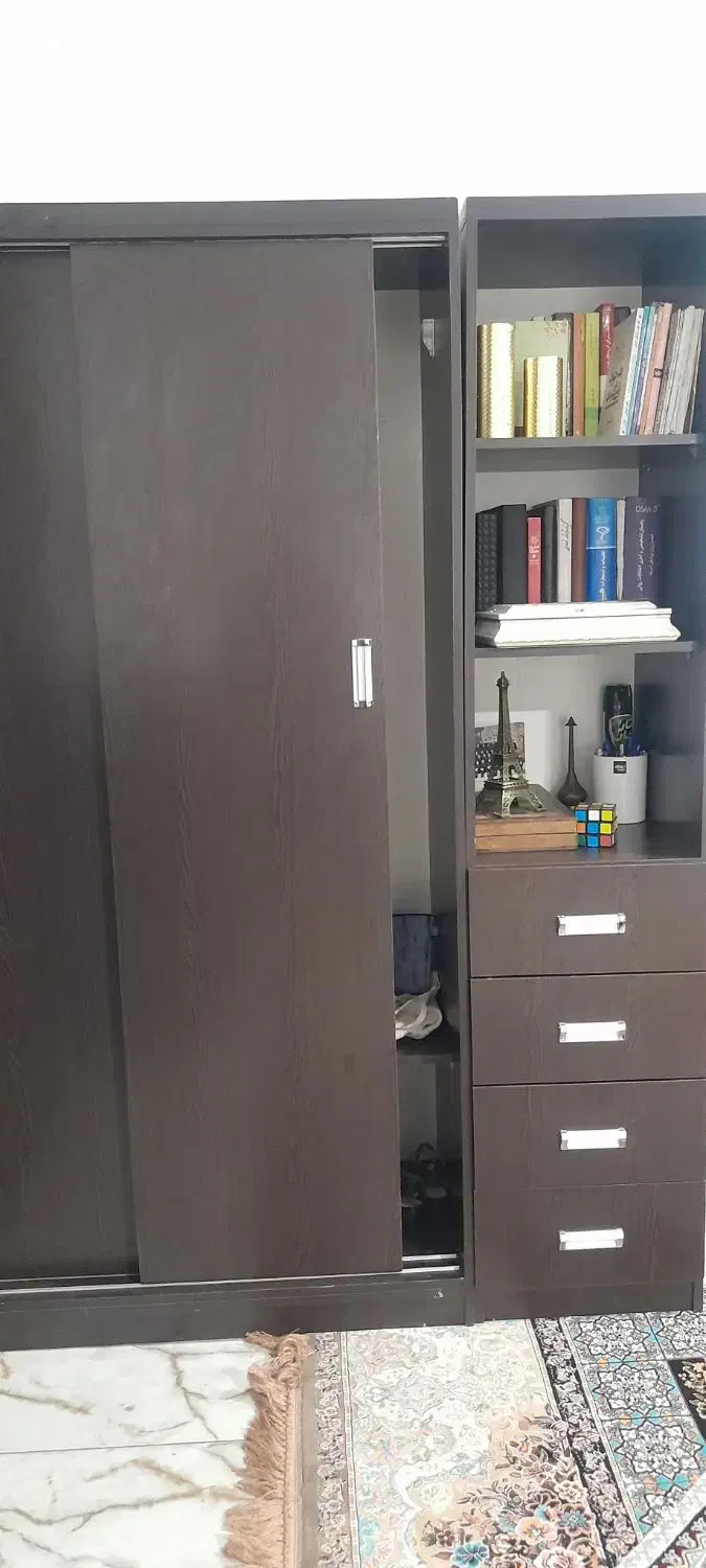 کمد|جاکفشی، کمد، دراور|بابل, |دیوار