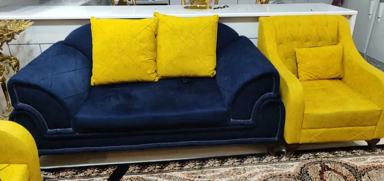 ست مبل راحتی هفت نفره بهمراه دوتخته فرش شش متری|مبلمان خانگی و میز عسلی|مبارکه, |دیوار