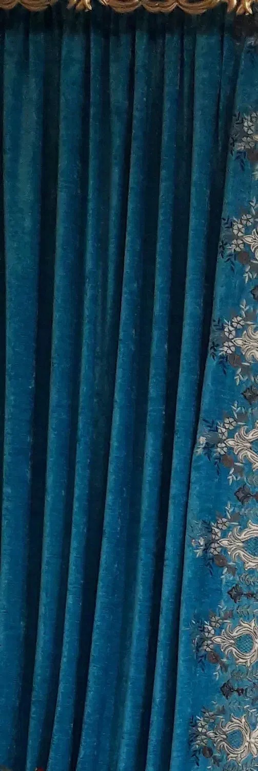 دو عدد والان پرده مخمل در حد نو تمیز و بدون ایراد|پرده، رانر، رومیزی|محمدشهر, محمدشهر|دیوار