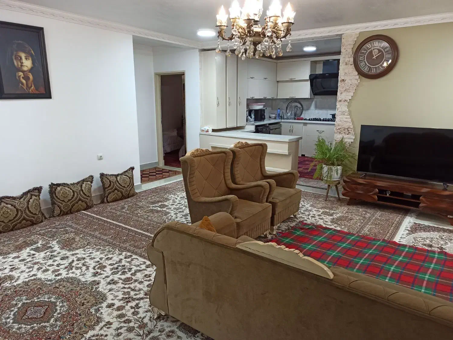 مبل تمیز در حد نو|مبلمان خانگی و میز عسلی|جم, |دیوار