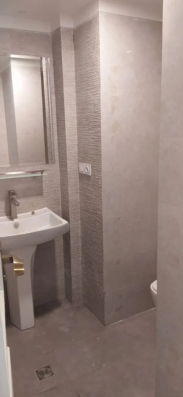 110متر 2خواب عباس اباد بخارست