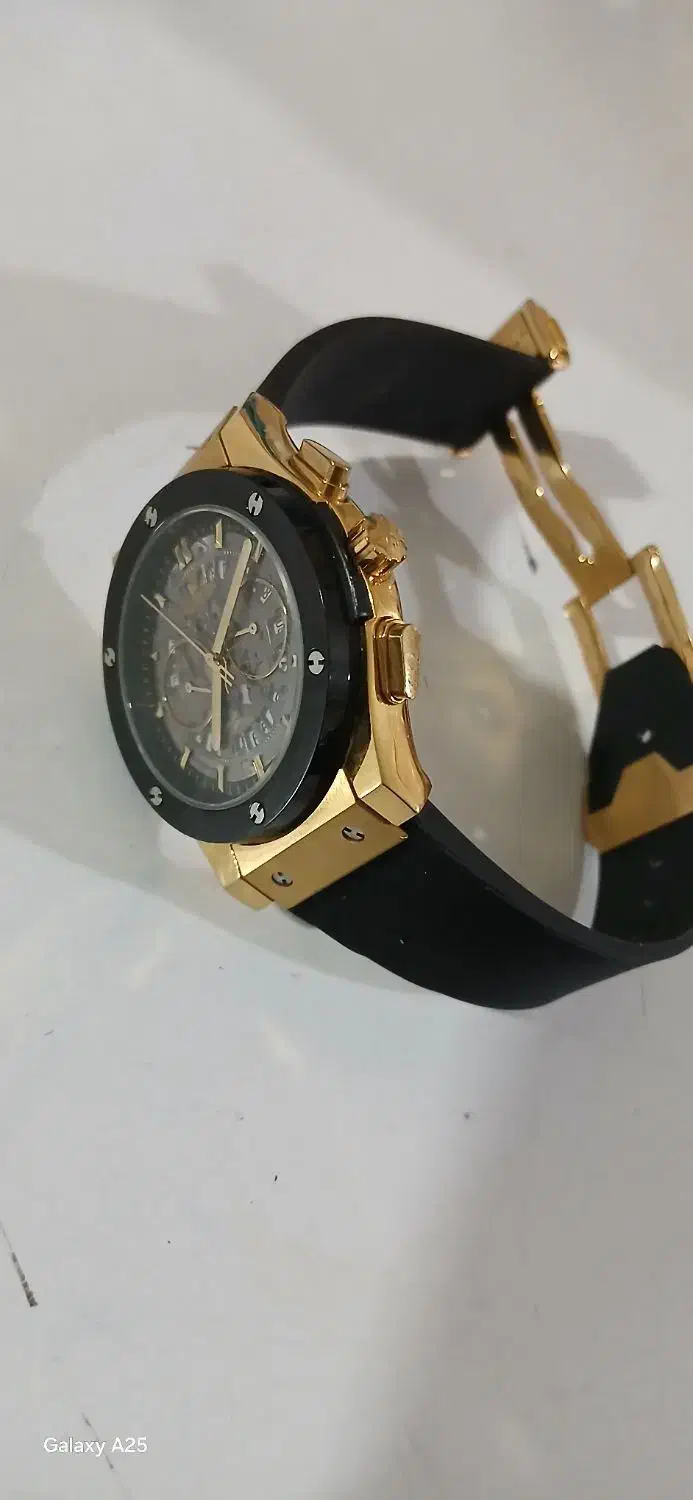 ساعت مچی|ساعت|شهریار, شهریار|دیوار