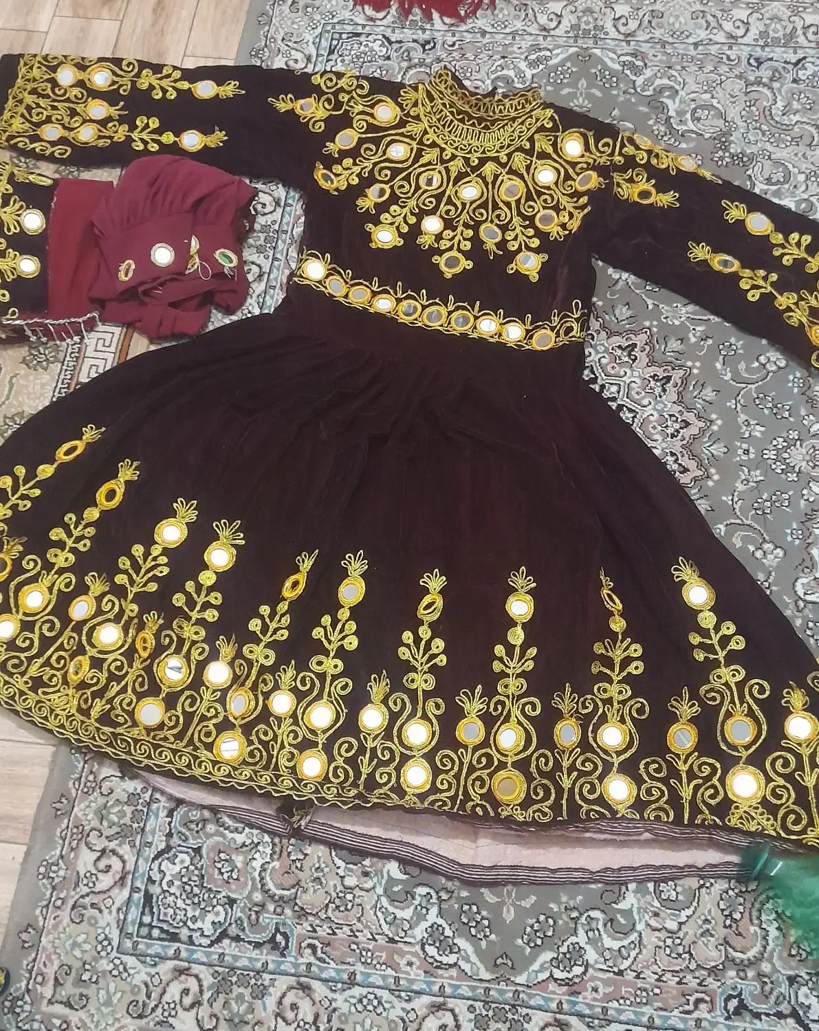 لباس گند افغانی|لباس|باغستان, |دیوار